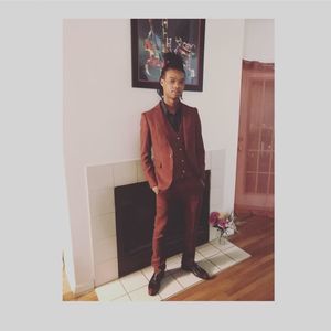 Meet your Posher, Damie